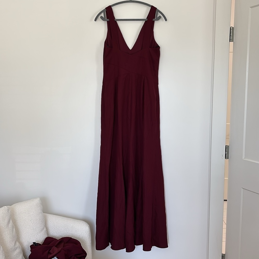 Dessy Collection vneck open back trumpet maroon red long maxi formal dress gown - Picture 7 of 9